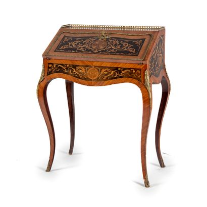 null Small blackened wood marquetry secretary in the Louis XV style

Napoleon III...