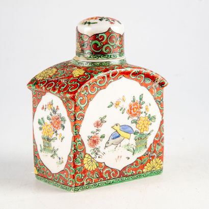 Porcelain tea box with polychrome decoration...