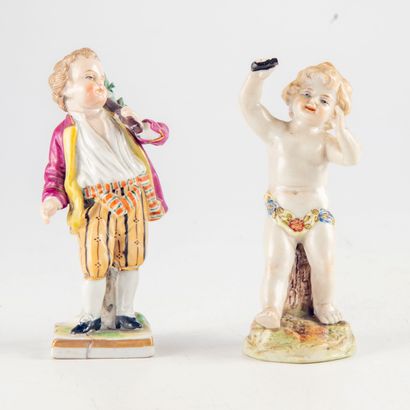 null Polychrome enamelled porcelain subject with a young boy holding a branch


Probably...