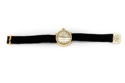 Small lady's watch in yellow gold, black...