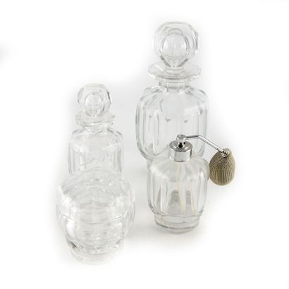 BACCARAT BACCARAT - France 


Toiletries set in cut crystal including a carafe, a...
