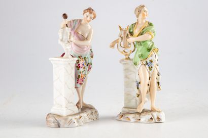 SAXE SAXE


Pair of polychrome enamelled porcelain subjects the Allegories of Sculpture...