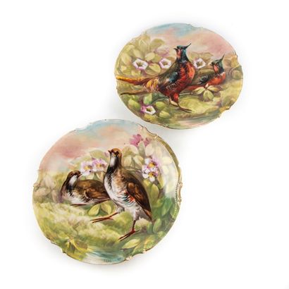 LIMOGES LIMOGES - France 


Pair of enamelled porcelain plates with polychrome decoration...