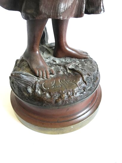 ANFRIE Charles ANFRIE (1833-1905)

Young girl with basket reading

Statuette in bronze...