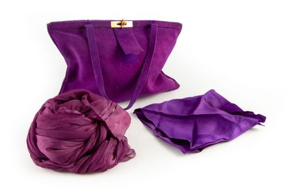null Evening clutch in purple suede, a scarf is attached