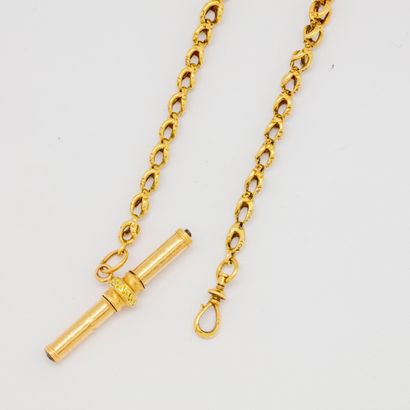 Gold watch chain 
Weight : 13,5 g. 
Pencil...