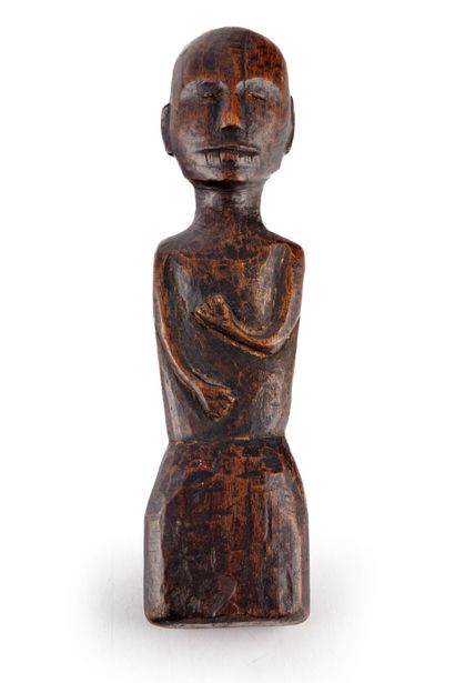 AFRIQUE AFRICA

Statuette of a man in wood 

H. 20 cm