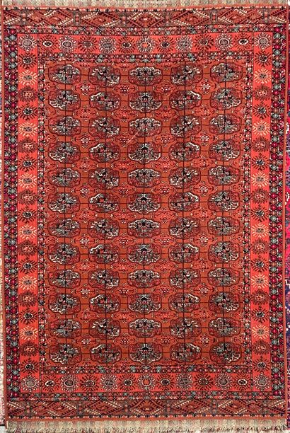 null Carpet of type BOUKHARA with motives of göls on red field. Triple border

260...