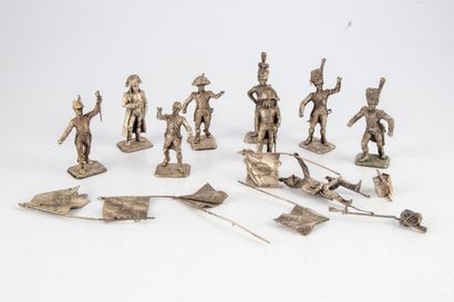 null MHSP

Set of 13 pewter figurines on the theme of Austerlitz including Napoleon,...