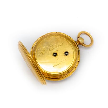null Men's pocket watch in gold, double bowl in gold

Weight : 71 g.