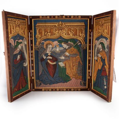 null Triptych in wood with painted decoration of the Annunciation 

Accidents

60...