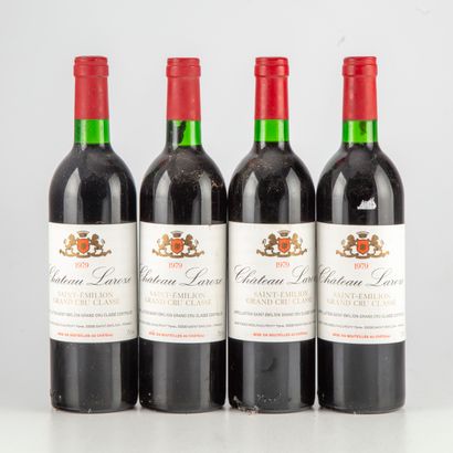 null 4 bouteilles CHÂTEAU LAROZE 1979 1er GC Saint-Emilion (étiquettes fanées)
