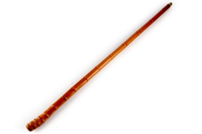 null Sword cane, the pommel and the shaft in bamboo, steel blade (L. :70,5 cm) engraved...