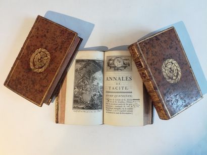 null [Reliure aux armes]. TACITE. Tibère, ou les six premiers livres des Annales...