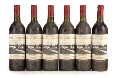 null "6 bottles Château Domaine de Chevalier 1981CC Pessac-Léognan

(N. tlb, E. f,...