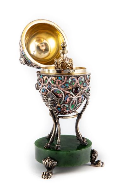 OVCHINNIKOV Silver Easter egg with polychrome cloisonné enamel decoration of foliage...