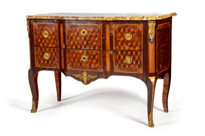 null Chest of drawers in veneer of rosewood and violet wood with marquetry decoration...