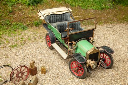 CLEMENT-BAYARD 
CLEMENT BAYARD - 1909

Clément-Bayard car

Type A.C. 4P double phaeton.

Power...