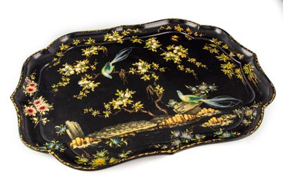 JENNENS & BETTRIDGE Tray of movement, in paper maché with painted polychrome and...