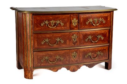 null Chest of drawers with a slightly arched front, in violet wood veneer with frieze...