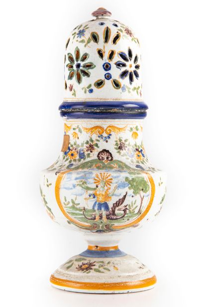 MOUSTIER XVIIIe MOUSTIER - XVIIIth century

Saupoudreuse of baluster form in earthenware...