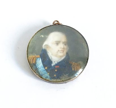 null Pendant decorated with a miniature medallion representing a portrait of King...