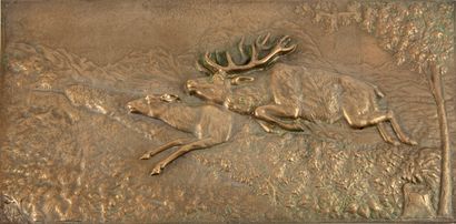 Bas relief en bronze à décor de cerf et biche...