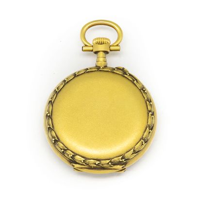 null Pocket watch in yellow gold 

Gross weight : 21,2