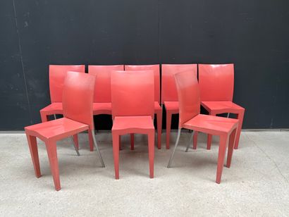 null Philippe STARCK 

Set of 8 red chairs model "Miss Global 

Significant wear...
