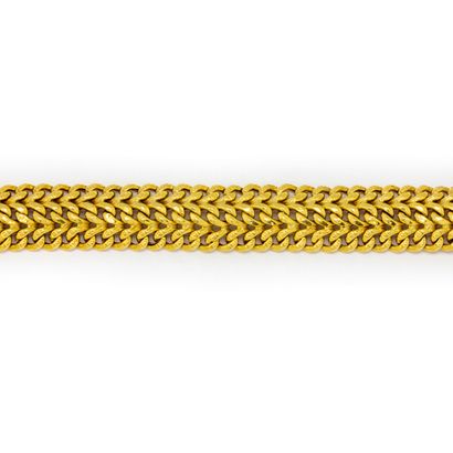 null Bracelet gourmette in yellow gold

Weight : 22,5 g.