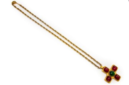 CHANEL CHANEL by Robert GOOSSENS

Gold-plated metal long necklace holding a cross...
