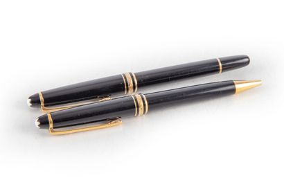 null MONT BLANC

Set composed of a ballpoint pen and a rollerball pen, Meisterstuk...