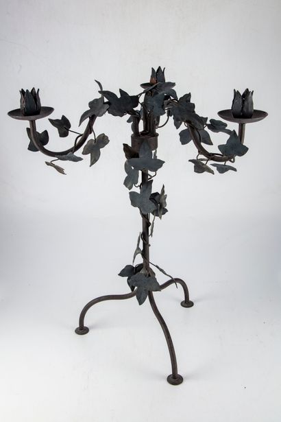 null Important tripod candelabra with three arms of light in metal with decoration...