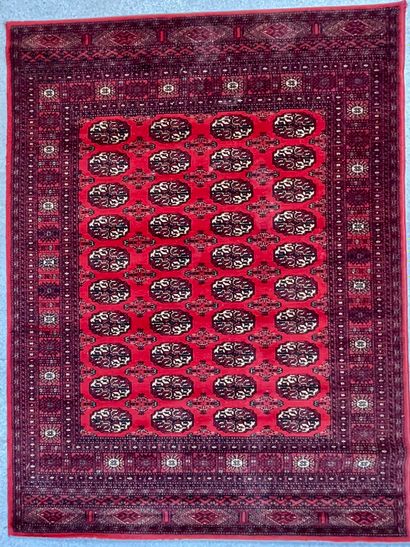 null Bukhara style mechanical carpet

196 x 140 cm