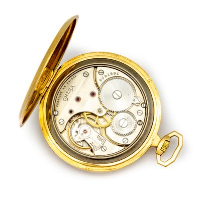 OMEGA OMEGA - Circa 1920

Men's pocket watch in yellow gold, made in Switzerland,...
