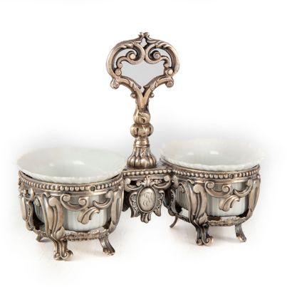 null Double salt cellar in silver with openwork design Rocailles. Figured. 
M.O....