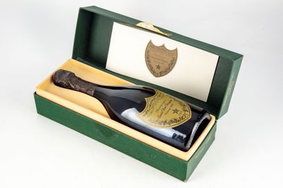 null 1 bottle Champagne Moët & Chandon Dom Pérignon 1990 Vintage
In its box, wor...
