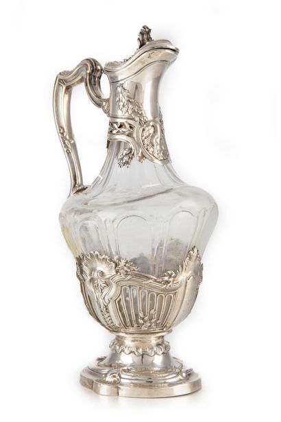 null Crystal ewer and silver mount chased with foliage and shells. Rocaille style
M.O....