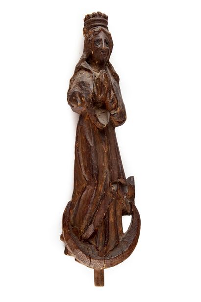 null Statuette d'applique représentant une Vierge en prière en bois reposant sur...