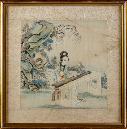 CHINE CHINA - 19th century
Two album pages, ink and colors on silk, young woman playing...
