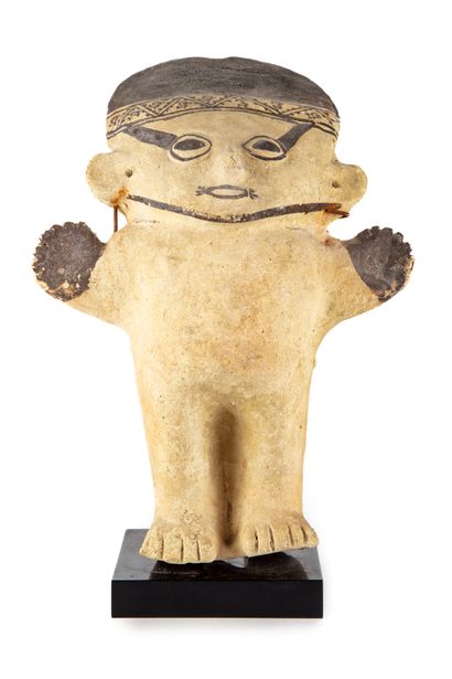 null Statuette pré-colombienne du nord du Pérou en terre cuite polychrome
H. : 27...
