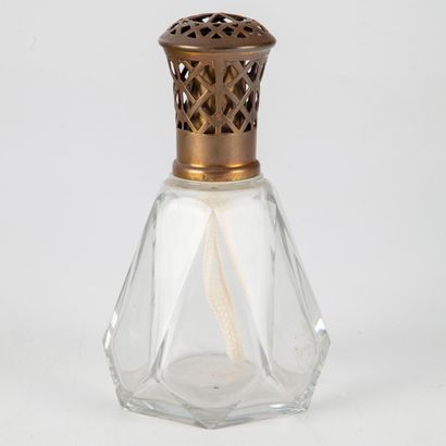 null Shepherd's lamp in glass with dimensions.

H. 16 cm