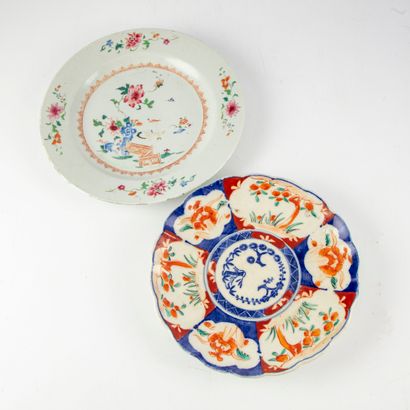 null COMPANY OF THE INDIES

Porcelain plates enamelled polychrome with floral decoration...