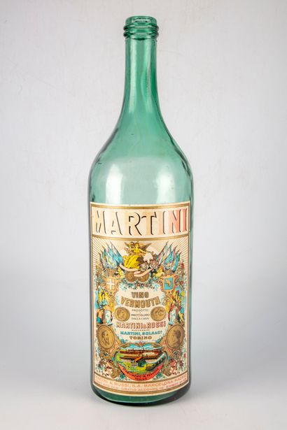 null Important glass bottle with a Martini label

H. 51,5 cm