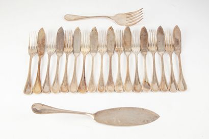 CHRISTOFLE CHRISTOFLE House 

Fish service set in silver plated metal, pearl model,...