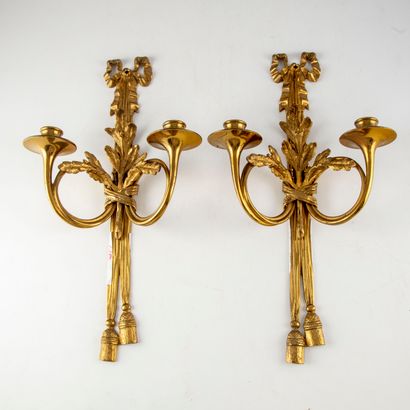 null Pair of gilt bronze sconces with two arms of light, decorated with ribbon knots,...