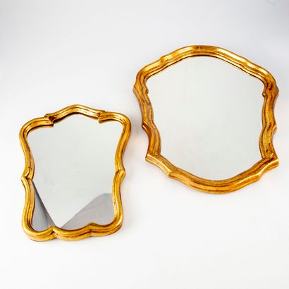 null Set of two mirrors in the baroque style

H. 41 cm and 30 cm