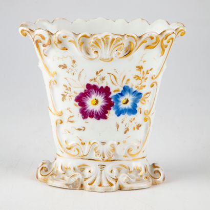 null Small enameled porcelain vase with polychrome decoration of flowers and golden...