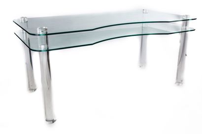 null Desk with two glass trays resting on four column feet in Plexiglas.

Work of...