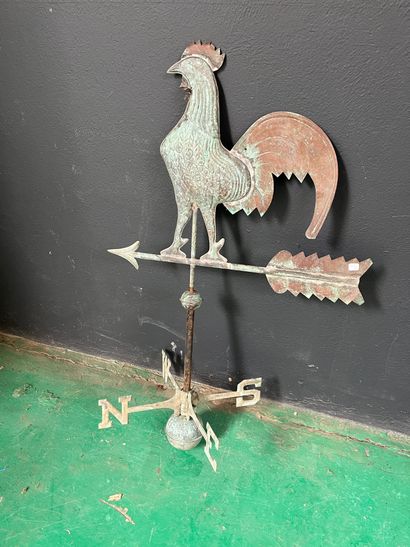 null Weathervane in sheet metal topped by a rooster

H. 100 cm
